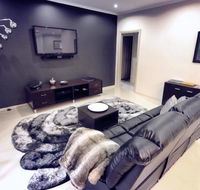 Casavino Luxury Villas - Schoolies Week Accommodation