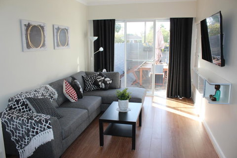 Christophers Villa - Schoolies Week Accommodation 41