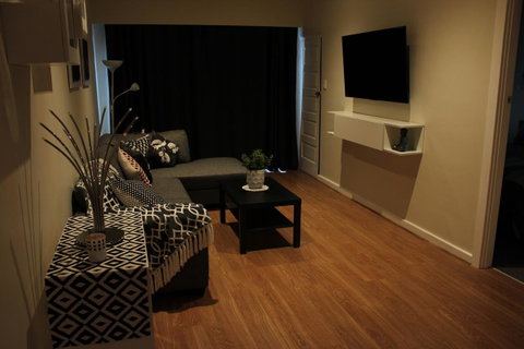 Christophers Villa - Schoolies Week Accommodation 36