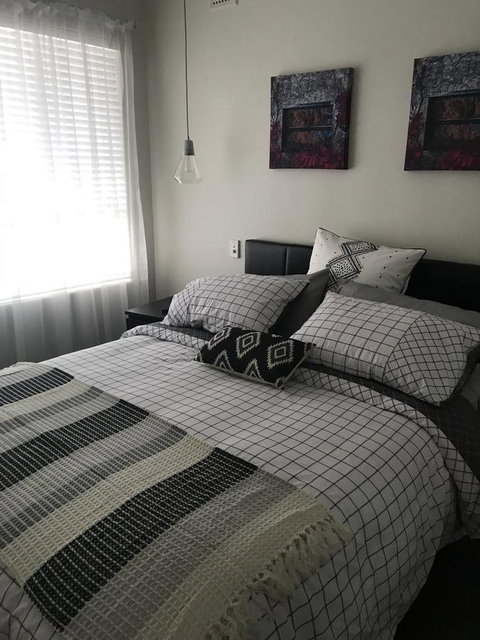 Christophers Villa - Schoolies Week Accommodation 13