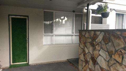 Christophers Villa - Schoolies Week Accommodation 7
