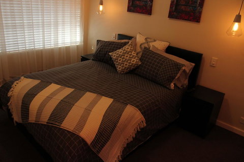 Christophers Villa - Schoolies Week Accommodation 15