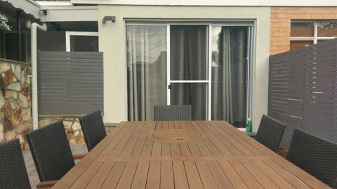 Christophers Villa - Schoolies Week Accommodation 9