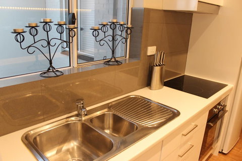 Christophers Villa - Schoolies Week Accommodation 31