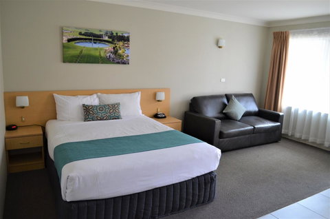 Bathurst Motor Inn - Schoolies Week Accommodation 2