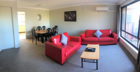 Bathurst Motor Inn - Schoolies Week Accommodation 4