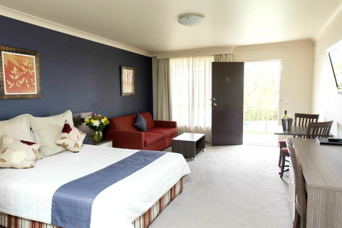 Bathurst Motor Inn - Schoolies Week Accommodation 1