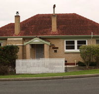 Grace cottage - Schoolies Week Accommodation