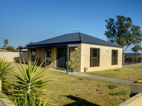Book Mulwala Accommodation Vacations Schoolies Week Accommodation Schoolies Week Accommodation