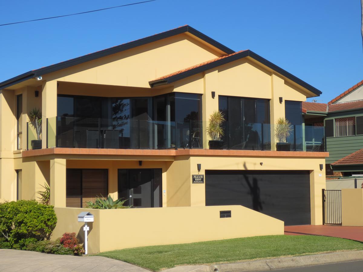 Blackbutt NSW Schoolies Week Accommodation