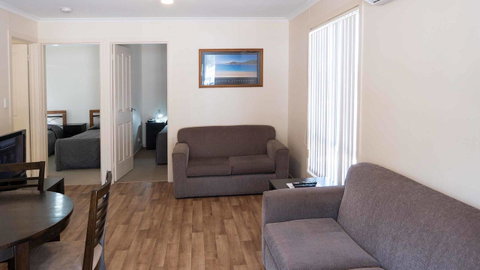 Wallaroo Holiday Park - Schoolies Week Accommodation 28