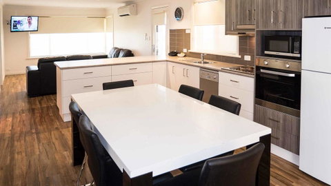 Wallaroo Holiday Park - Schoolies Week Accommodation 15