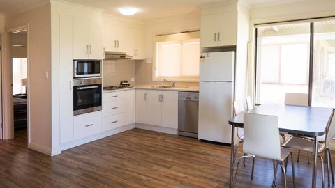 Wallaroo Holiday Park - Schoolies Week Accommodation 21