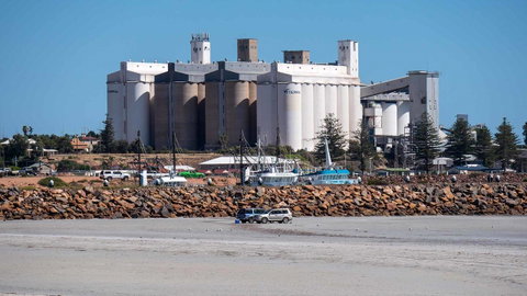 Wallaroo Holiday Park - Schoolies Week Accommodation 8