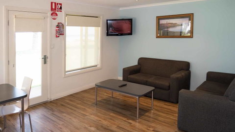 Wallaroo Holiday Park - Schoolies Week Accommodation 18