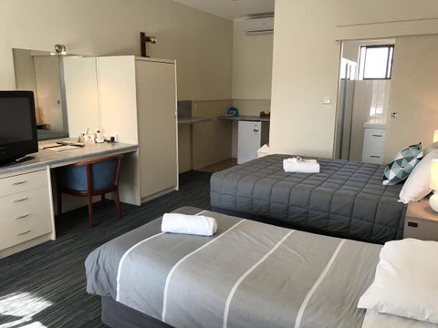 Robetown Motor Inn & Apartments - Schoolies Week Accommodation 33