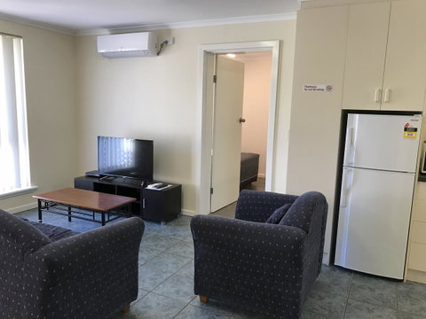 Robetown Motor Inn & Apartments - Schoolies Week Accommodation 44