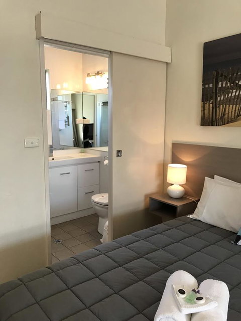 Robetown Motor Inn & Apartments - Schoolies Week Accommodation 10