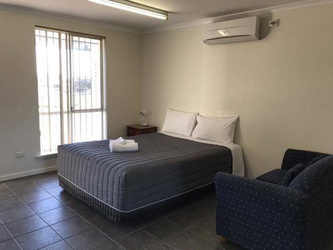 Robetown Motor Inn & Apartments - Schoolies Week Accommodation 40