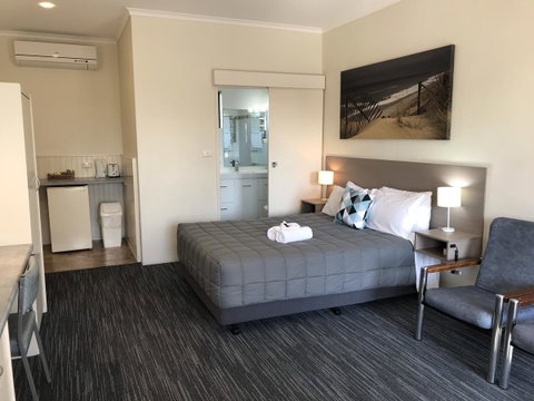 Robetown Motor Inn & Apartments - Schoolies Week Accommodation 20