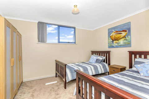 Sail Away - Schoolies Week Accommodation 9