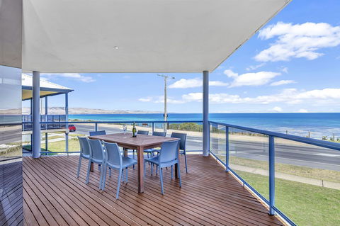 Sail Away - Schoolies Week Accommodation 1