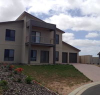 Relax On Par - Schoolies Week Accommodation