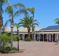 John Pirie Motor Inn - Schoolies Week Accommodation