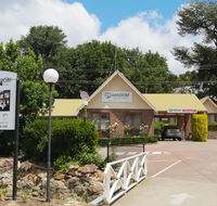 The Lodge by Haus - Schoolies Week Accommodation