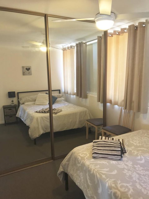 Lakeside - Schoolies Week Accommodation 7