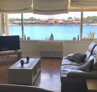 Lakeside - Schoolies Week Accommodation
