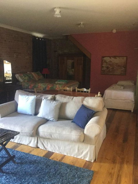 Original Hat Factory - Schoolies Week Accommodation 2