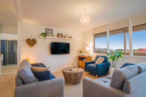 Aldinga Beach Break - C21 SouthCoast Holidays - Schoolies Week Accommodation 10
