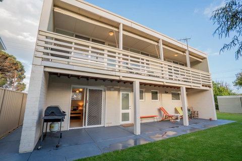 Aldinga Beach Break - C21 SouthCoast Holidays - Schoolies Week Accommodation 13