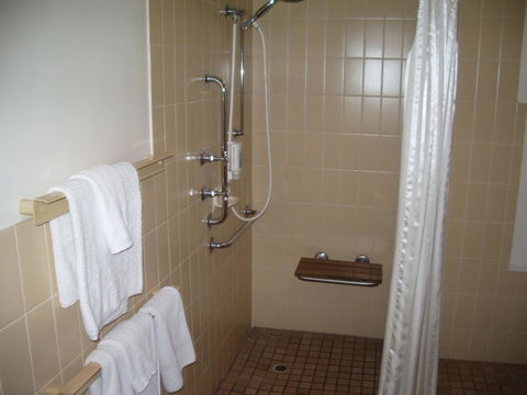 Aviators Lodge - Schoolies Week Accommodation 7