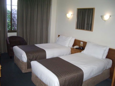 Aviators Lodge - Schoolies Week Accommodation 5