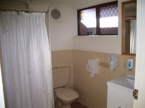 Aviators Lodge - Schoolies Week Accommodation 28
