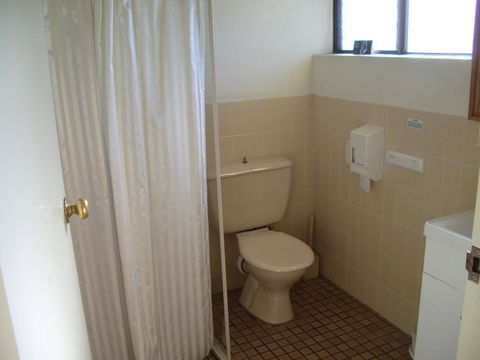 Aviators Lodge - Schoolies Week Accommodation 34