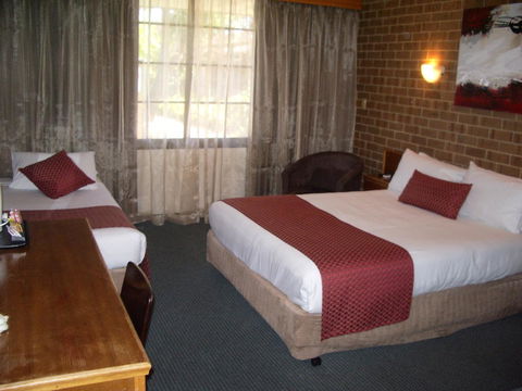 Aviators Lodge - Schoolies Week Accommodation 8