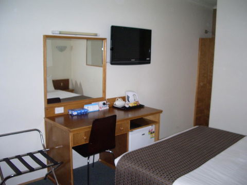 Aviators Lodge - Schoolies Week Accommodation 3