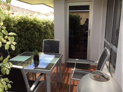 City One Apartment - Schoolies Week Accommodation 7