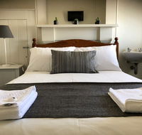 Cornwall Hotel - Schoolies Week Accommodation