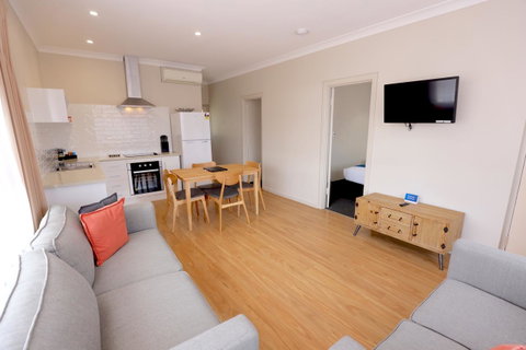 Robe Central Motel - Schoolies Week Accommodation 41