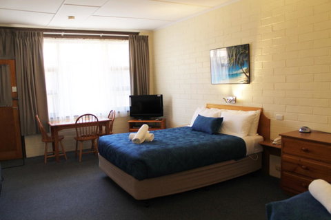 Robe Central Motel - Schoolies Week Accommodation 28
