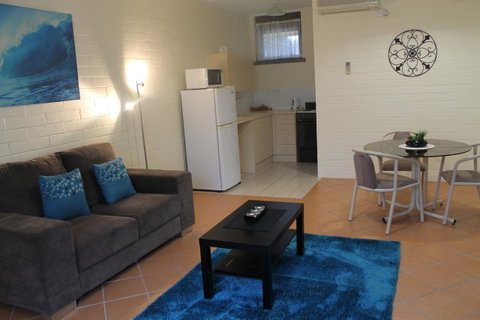 Robe Central Motel - Schoolies Week Accommodation 26