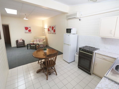 Robe Central Motel - Schoolies Week Accommodation 9