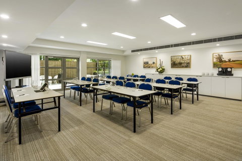 Quest Griffith - Schoolies Week Accommodation 10