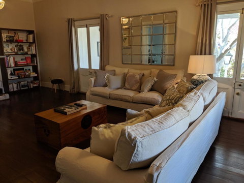 Belmore Cottage - Schoolies Week Accommodation 22
