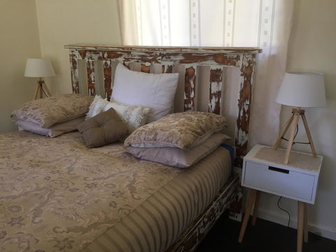 A Peaceful Cabin In The Country - Schoolies Week Accommodation 3