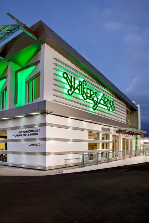 Walkers Arms Hotel - Schoolies Week Accommodation 0
